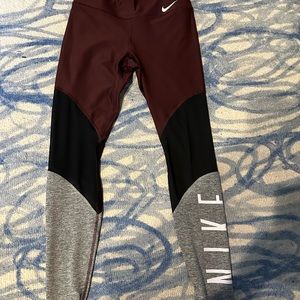 Nike Women’s Dri fit leggings!!
